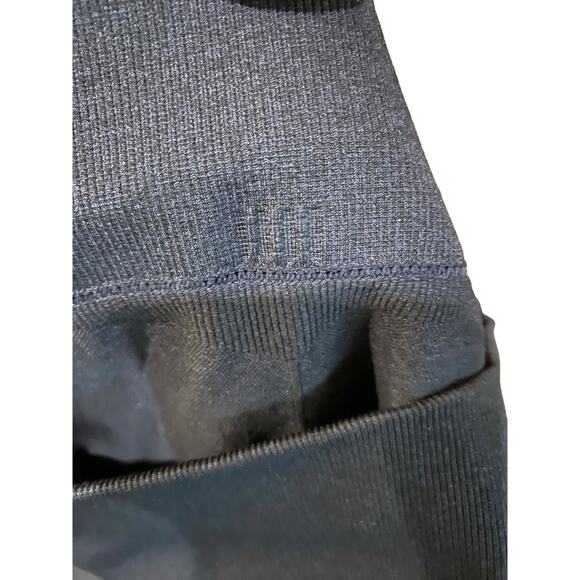 GYMSHARK ATHLETIC LEGGINGS WOMEN'S SIZE LARGE - Picture 6 of 6